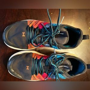 Under Armour Girls Athletic shoe